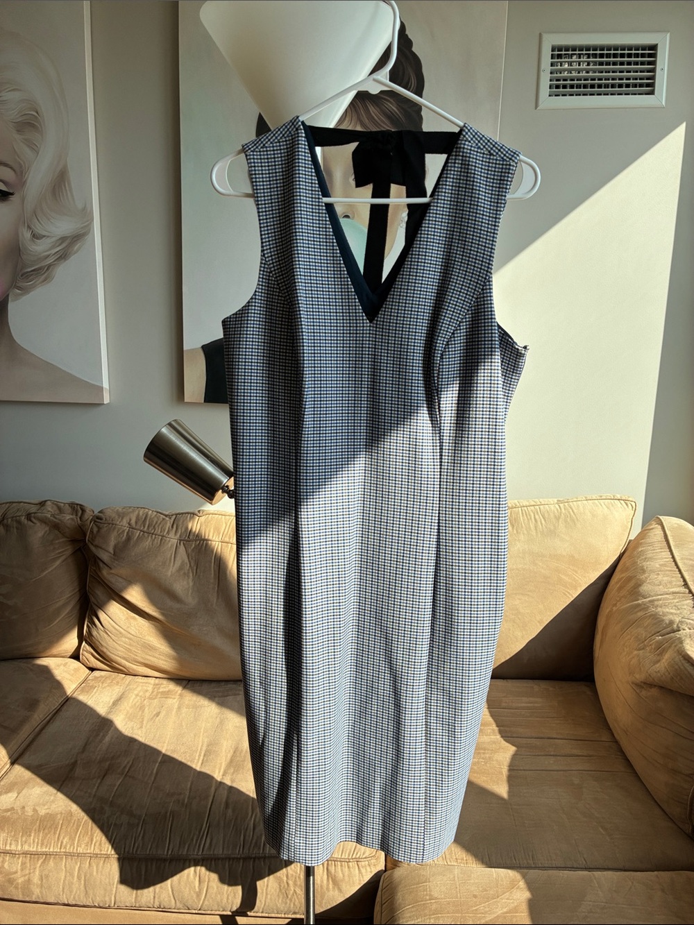 Sleeveless V-Neck Check Sheath Dress - Blue